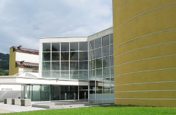 Mausklick vergr&ouml;&szlig;ert Bild: St. Virgil Salzburg 2012